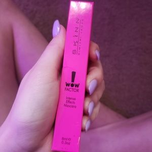 brand new skinn mascara